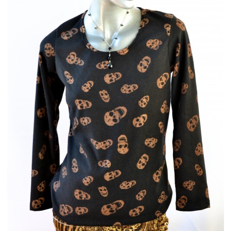 Polera con Diseño Calaveras