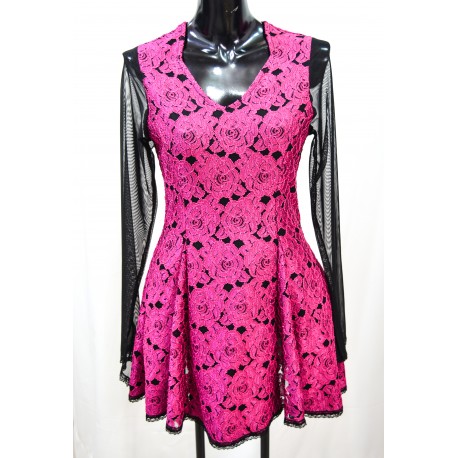 Vestido Floreado Rosado en Relieve